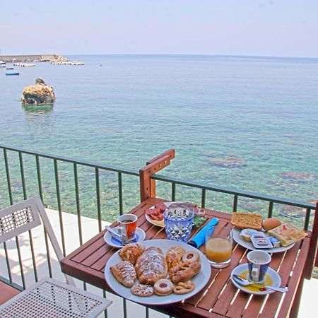 Bb Il Generale Bed & Breakfast Scilla Eksteriør bilde