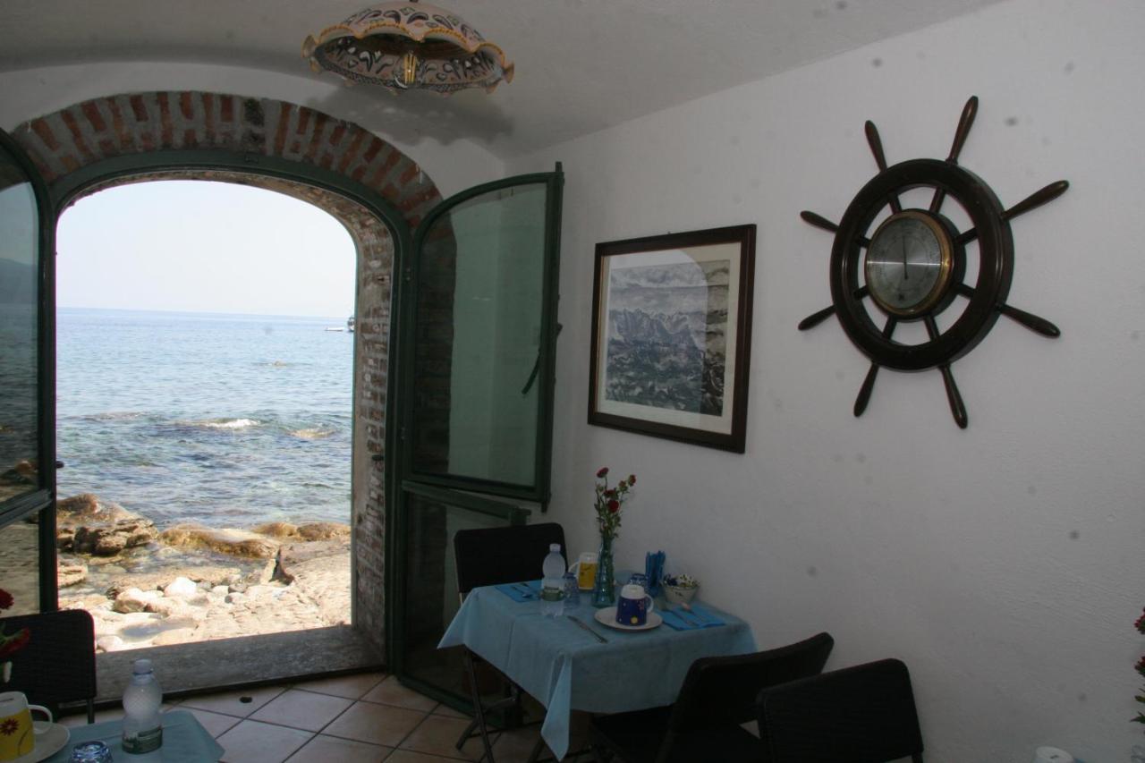 Bb Il Generale Bed & Breakfast Scilla Eksteriør bilde