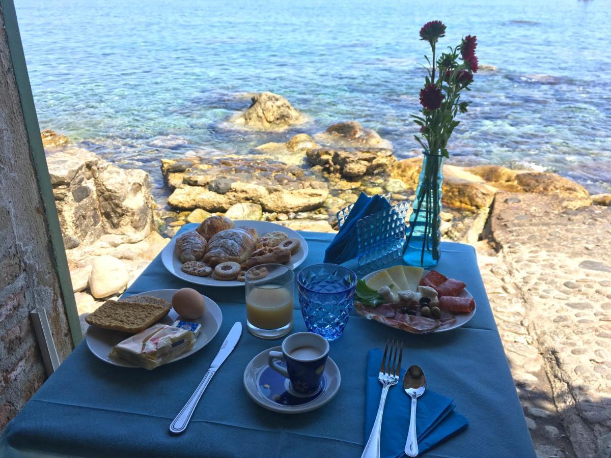 Bb Il Generale Bed & Breakfast Scilla Eksteriør bilde