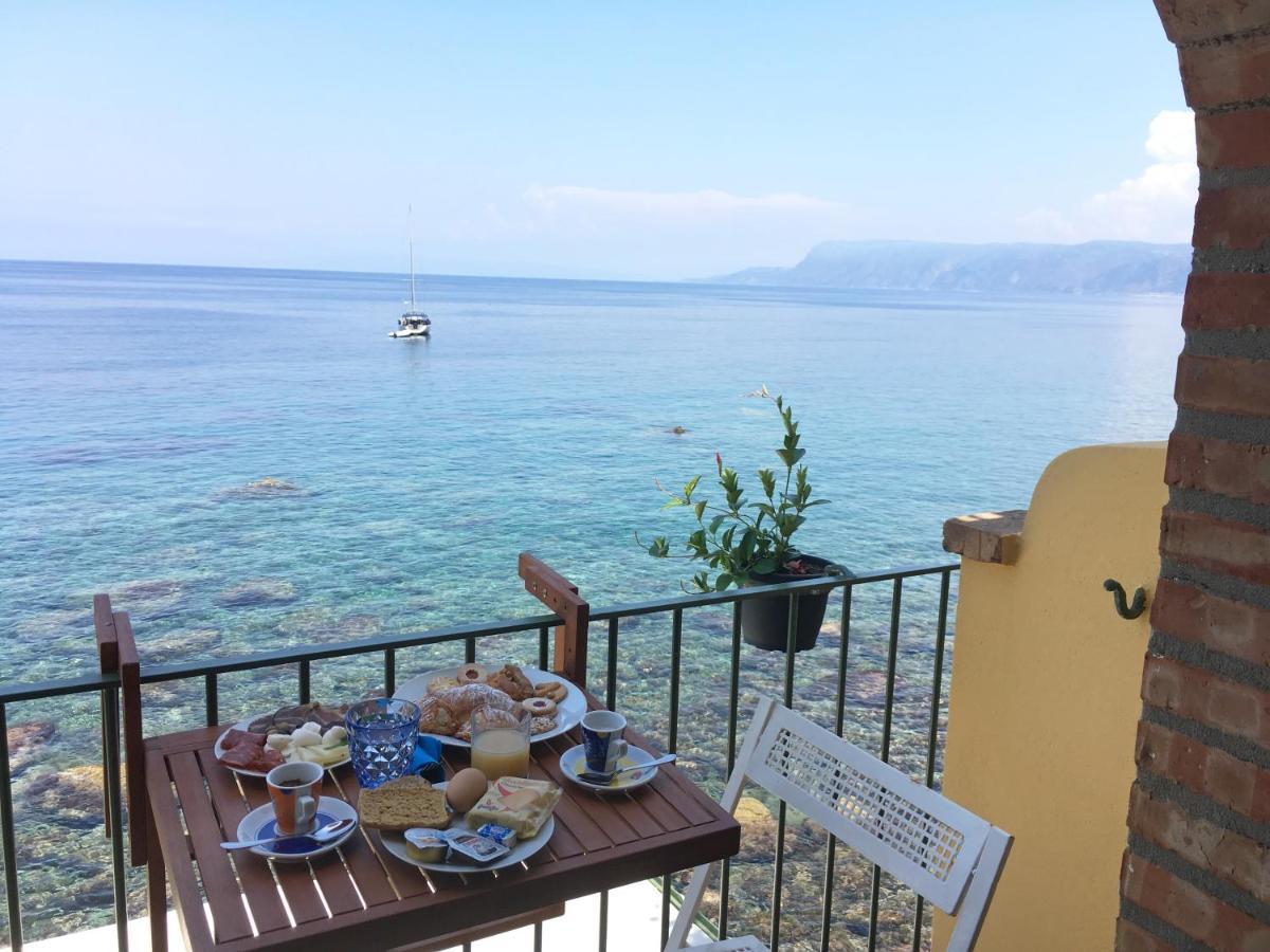 Bb Il Generale Bed & Breakfast Scilla Eksteriør bilde
