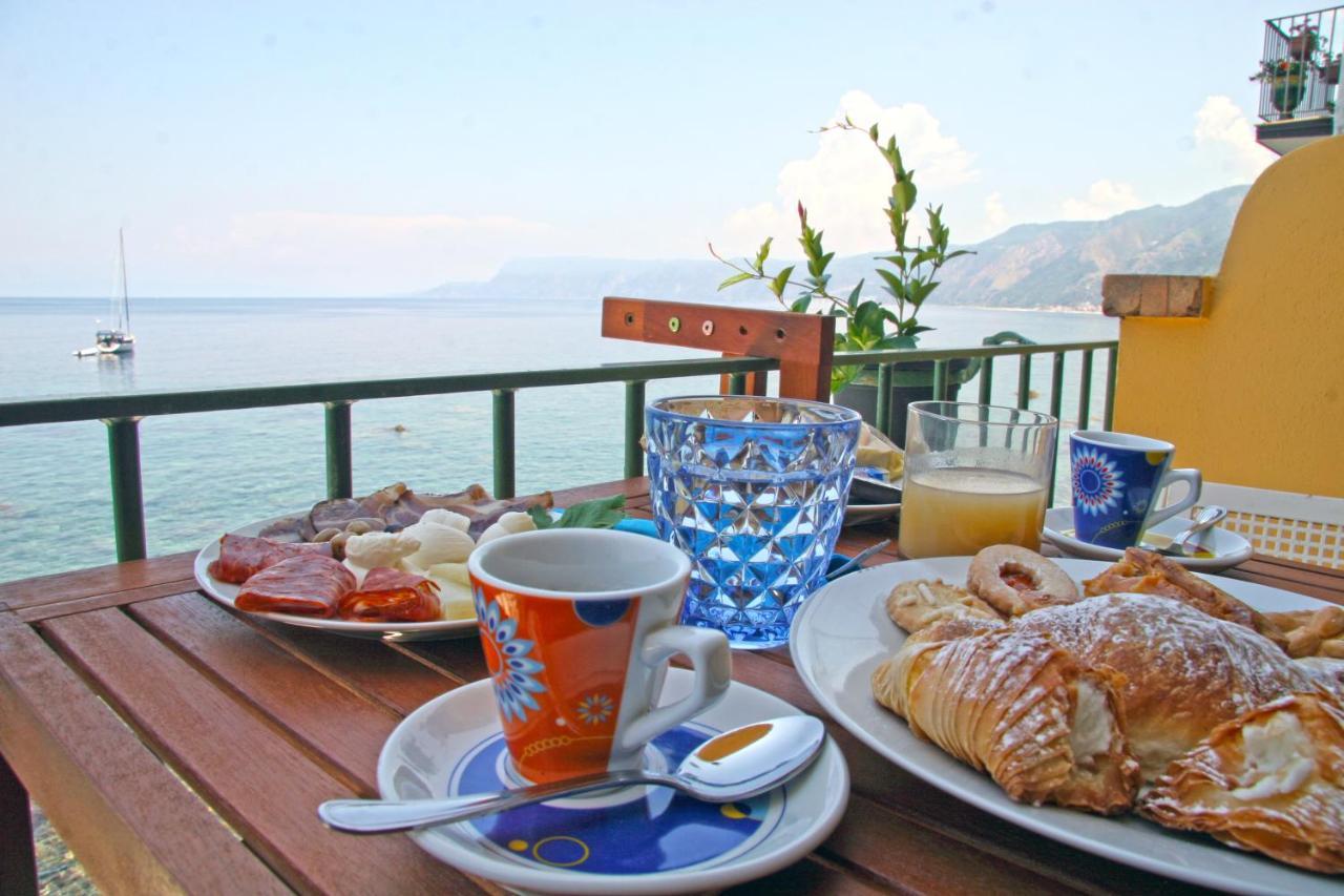 Bb Il Generale Bed & Breakfast Scilla Eksteriør bilde